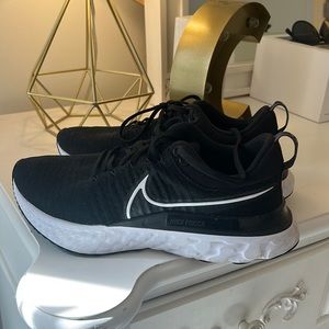 Nike react infinity flynit running shoe
